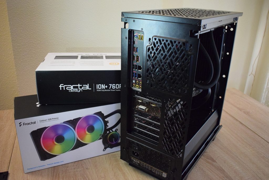 fractal define 7 compact game it