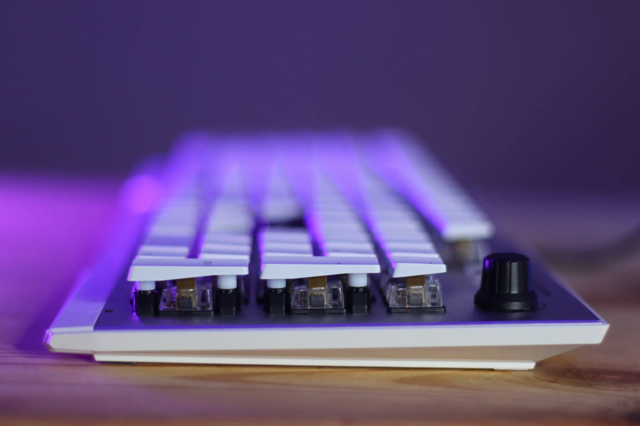 Roccat Vulcan 122 Aimo Review Del Mejor Teclado De Roccat Titulo Del